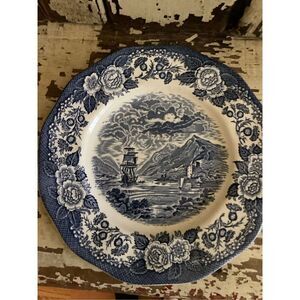 Royal Warwick Lochs of Scotland Dinner Plate Blue White England 10”